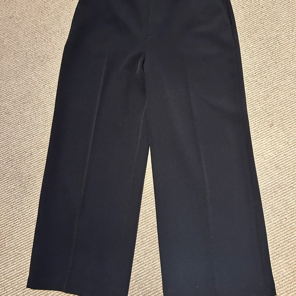 Elegant Black Women's Capri Pants